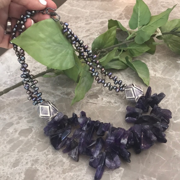 Stunning Necklace - Picture 3 of 8